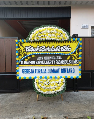 Papan Bunga Duka di Moa Lakor