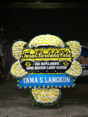 Papan Bunga Duka di Moa Lakor